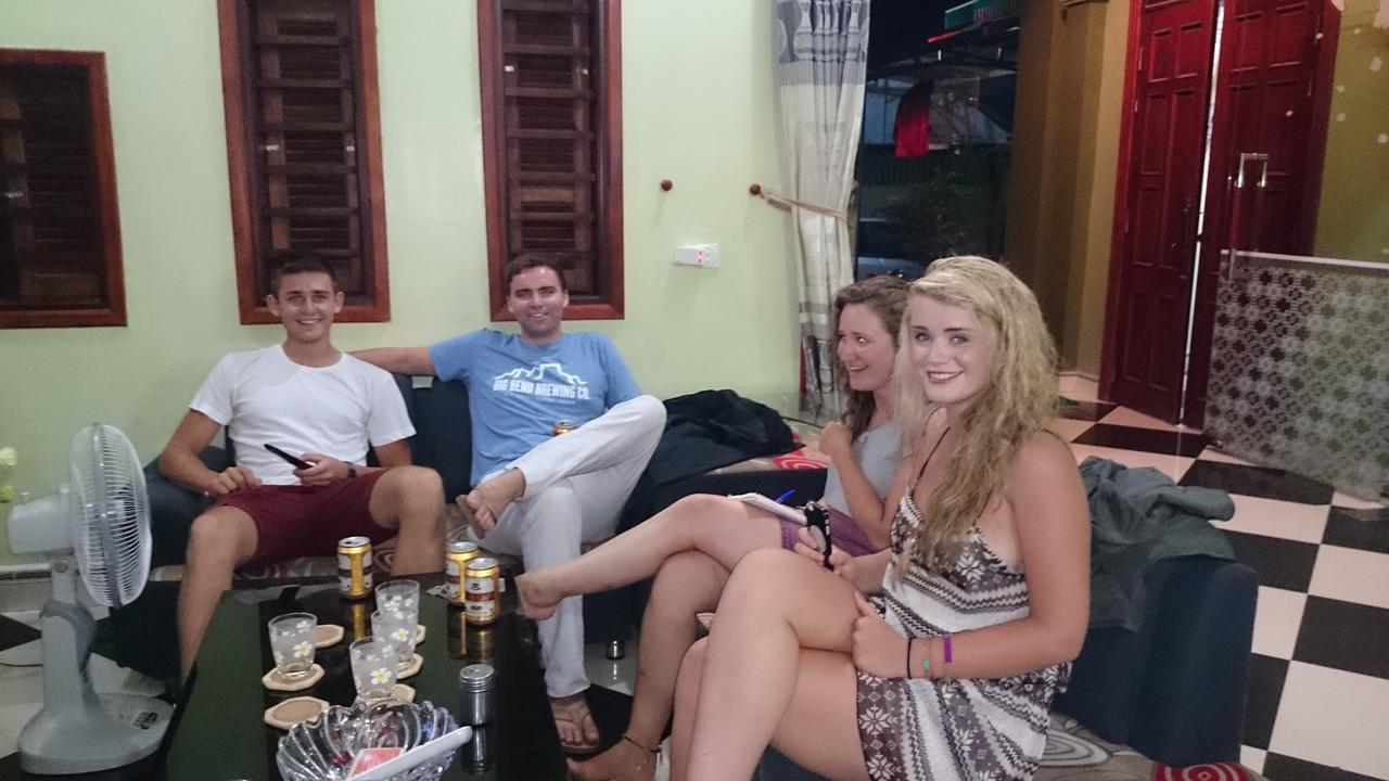 הא טין Backpackers Hotel מראה חיצוני תמונה